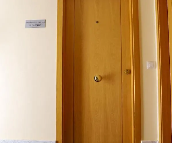 Turistico El Canalizo I * Candelario